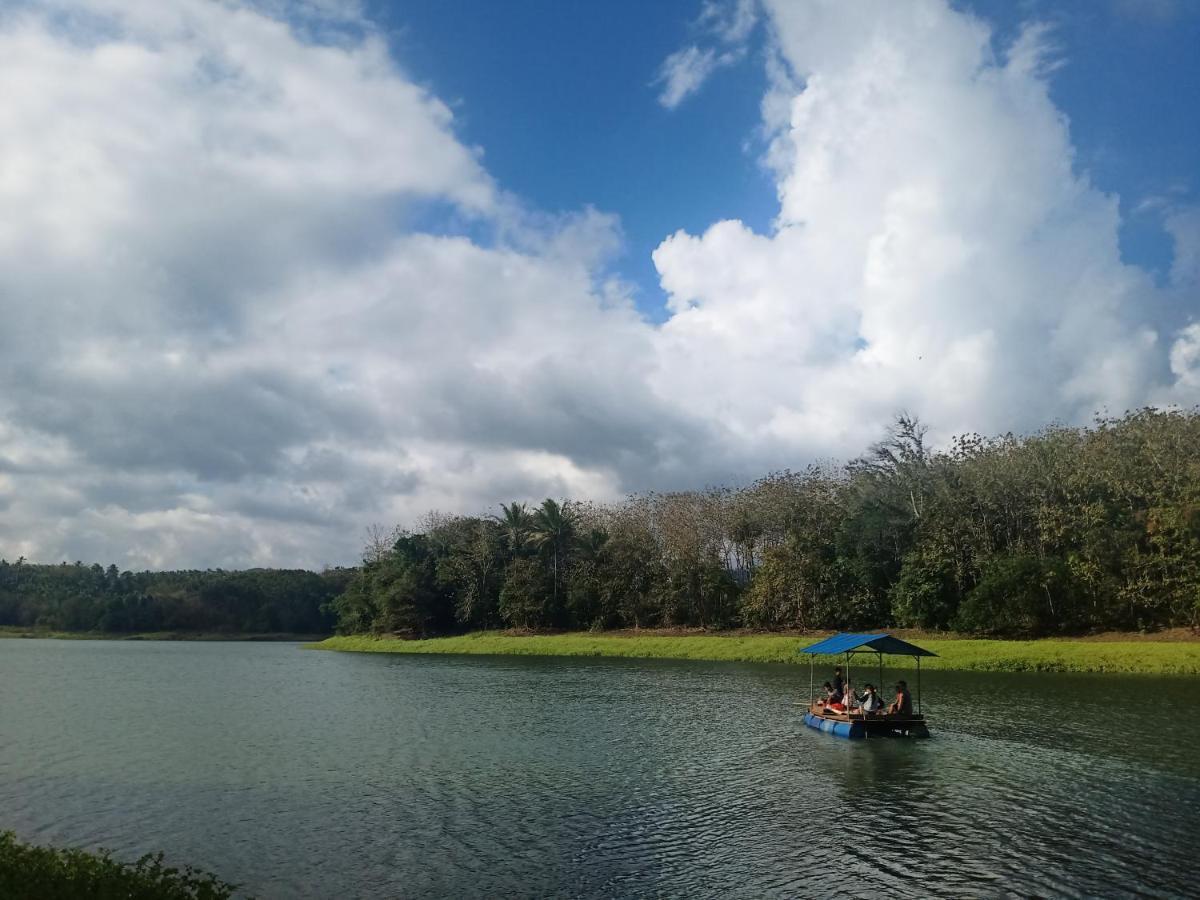 Taman Wana Resort Palasari Negara  Esterno foto